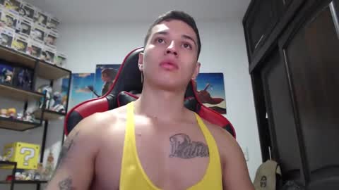 Snapshot of john_s117 chatting on January 24, 5:31 am JOHN online show from January 24, 5:31 am