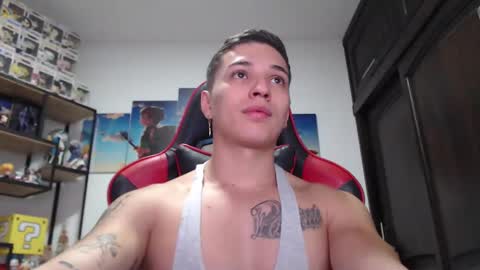 Snapshot of john_s117 chatting on January 27, 1:48 am JOHN online show from January 27, 1:48 am