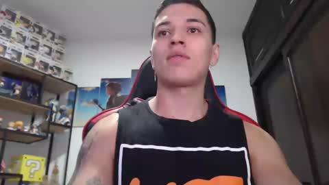 Snapshot of john_s117 chatting on January 28, 2:21 am JOHN online show from January 28, 2:21 am