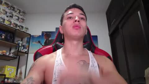 Snapshot of john_s117 chatting on February 3, 11:47 pm JOHN online show from February 3, 11:47 pm