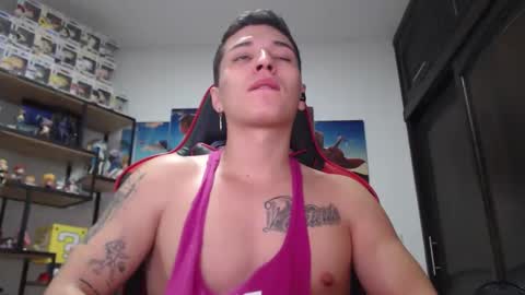 Snapshot of john_s117 chatting on February 27, 12:32 am JOHN online show from February 27, 12:32 am