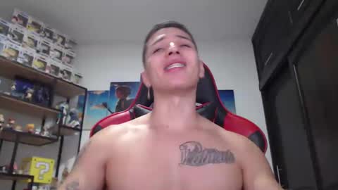 Snapshot of john_s117 chatting on March 5, 1:42 am JOHN online show from March 5, 1:42 am