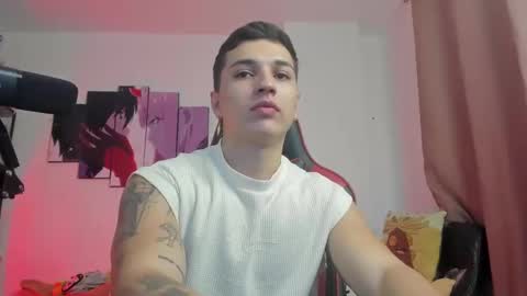 Snapshot of john_s117 chatting on October 9, 1:25 am JOHN online show from October 9, 1:25 am