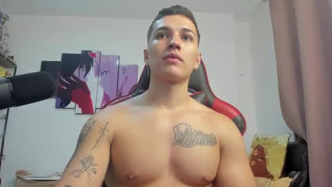 Snapshot of john_s117 chatting on October 11, 2:33 am JOHN online show from October 11, 2:33 am