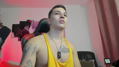 Snapshot of john_s117 chatting on December 2, 1:11 am JOHN online show from December 2, 1:11 am