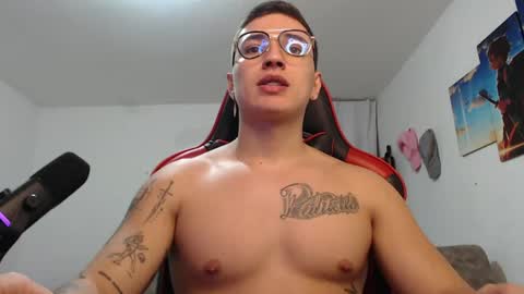 Snapshot of john_s117 chatting on July 19, 8:45 pm JOHN online show from July 19, 8:45 pm