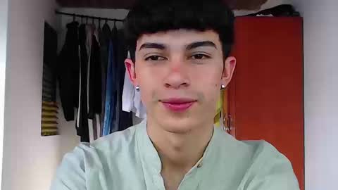 Snapshot of john_vichenso chatting on September 9, 9:47 pm John Vichenso online show from September 9, 9:47 pm