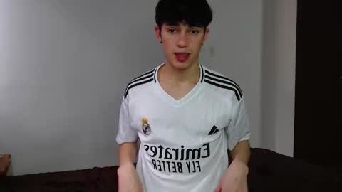 Snapshot of john_vichenso chatting on September 26, 9:08 pm John Vichenso online show from September 26, 9:08 pm