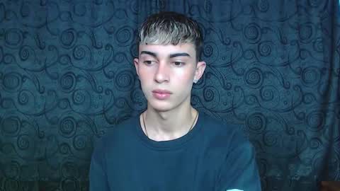 Snapshot of john_vichenso chatting on December 18, 10:49 pm John Vichenso online show from December 18, 10:49 pm