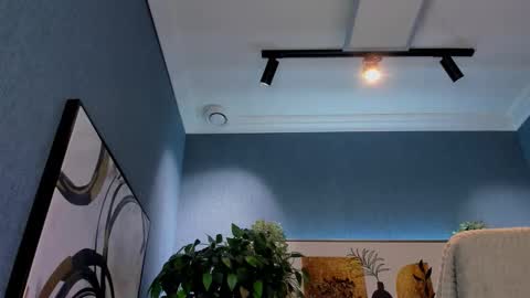 Snapshot of john_weasley chatting on November 30, 1:59 pm John online show from November 30, 1:59 pm