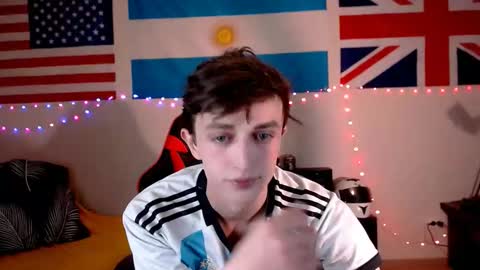 Snapshot of john_winx chatting on March 5, 7:54 pm john_winx online show from March 5, 7:54 pm