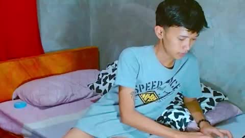 JohnXxx online show from June 17, 3:42 am