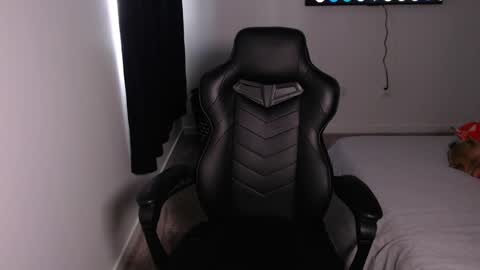 JAXX online show from January 12, 6:57 pm