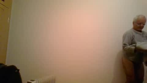 Snapshot of johndesnudado chatting on January 3, 1:05 am johndesnudado online show from January 3, 1:05 am