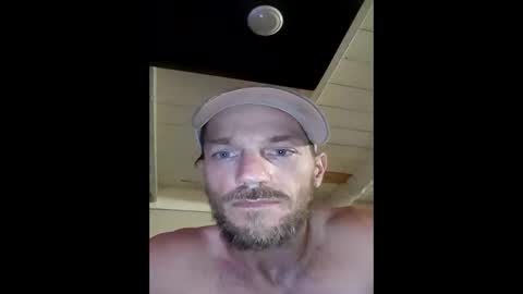 Snapshot of johnionu123 chatting on October 1, 4:18 am johnionu123 online show from October 1, 4:18 am