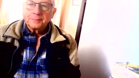 Snapshot of johnjohn6226623 chatting on January 6, 2:14 pm johnjohn6226 online show from January 6, 2:14 pm