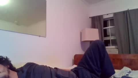 Snapshot of johnjohn90909 chatting on October 1, 2:28 am johnjohn online show from October 1, 2:28 am