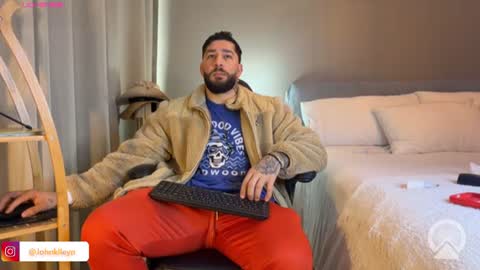 john online show from August 3, 6:33 pm