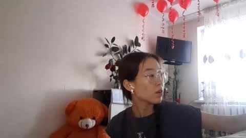 Molly online show from November 27, 8:49 am