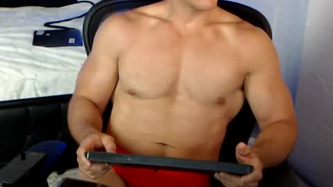 Johnnie Redd online show from June 16, 2:14 am