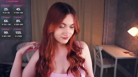 Snapshot of johnnietantum chatting on November 28, 6:43 pm Rocio online show from November 28, 6:43 pm