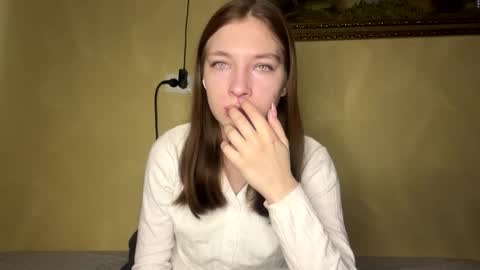 Snapshot of johnnietantum chatting on March 23, 5:00 am Rocio online show from March 23, 5:00 am