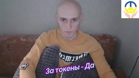 Snapshot of johnny_positive chatting on February 14, 2:23 pm Johnny online show from February 14, 2:23 pm