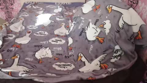 Snapshot of johnny_positive chatting on February 23, 6:39 am Johnny online show from February 23, 6:39 am