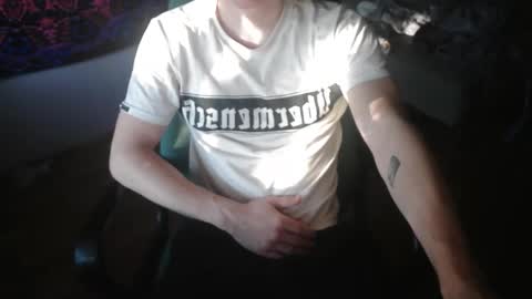 Snapshot of johnny_positive chatting on September 14, 3:49 am Johnny online show from September 14, 3:49 am