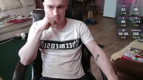 Johnny online show from April 28, 4:17 am