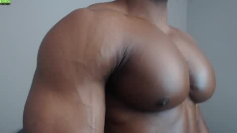 MASTER OF SUBS BETA SLAVES online show from December 6, 8:29 pm