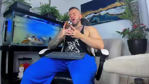 JOHNNY online show from June 12, 1:59 am
