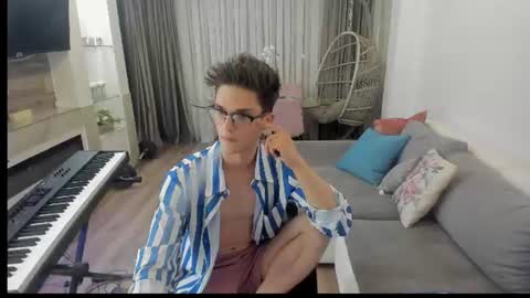 Snapshot of johnnyk8 chatting on July 13, 6:55 pm Johnny k. online show from July 13, 6:55 pm