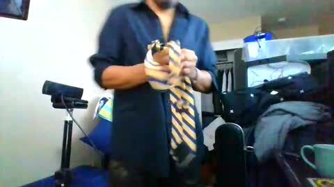 Snapshot of johnnyleos chatting on May 27, 3:42 pm johnnyleos online show from May 27, 3:42 pm
