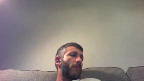 Snapshot of johnnypoly chatting on November 6, 2:12 am bigboy online show from November 6, 2:12 am