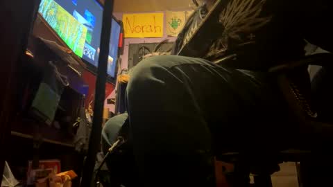 johnnyshung1 online show from February 4, 12:22 pm