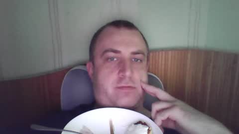 Snapshot of johnoreon chatting on June 28, 6:19 am johnoreon online show from June 28, 6:19 am