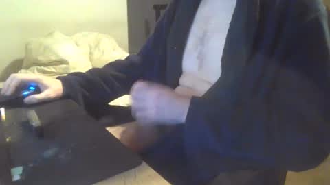 Snapshot of johnot1998 chatting on November 12, 12:33 am johnot1998 online show from November 12, 12:33 am