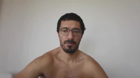 Snapshot of johnparis7575 chatting on November 4, 6:18 pm Johnfrench online show from November 4, 6:18 pm