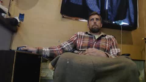 Snapshot of johnplayer23 chatting on April 26, 10:29 pm johnplayer23 online show from April 26, 10:29 pm