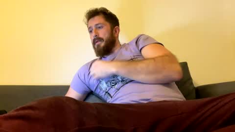 Snapshot of johnthomasbwc chatting on January 25, 10:39 pm JohnThomasBWC online show from January 25, 10:39 pm