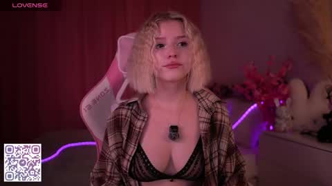 Paula online show from April 24, 1:52 am