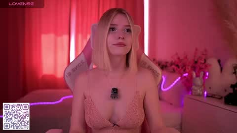 Paula online show from May 18, 6:41 am