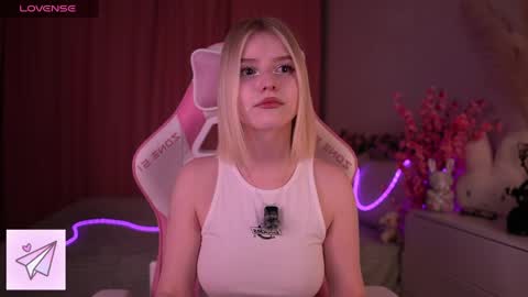 Paula online show from May 25, 5:52 pm