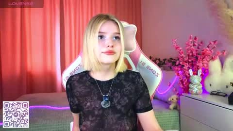 Paula online show from June 7, 2:59 am