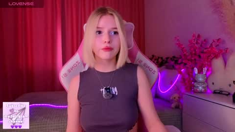 Paula online show from June 9, 1:06 am