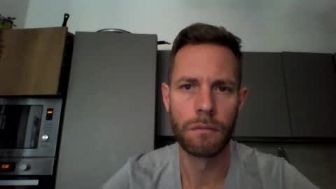 Snapshot of jojo19844 chatting on September 17, 8:27 am jojo19844 online show from September 17, 8:27 am