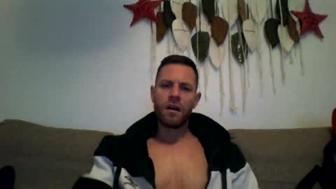 Snapshot of jojo19844 chatting on December 15, 10:25 pm jojo19844 online show from December 15, 10:25 pm