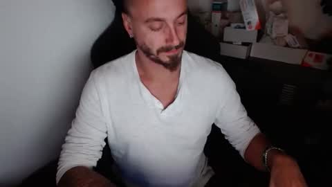 Snapshot of jojo2aix chatting on September 18, 9:28 pm for your pleasure online show from September 18, 9:28 pm