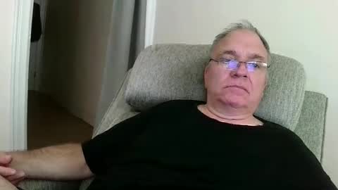 Snapshot of joker5339 chatting on October 3, 8:28 pm joker5339 online show from October 3, 8:28 pm